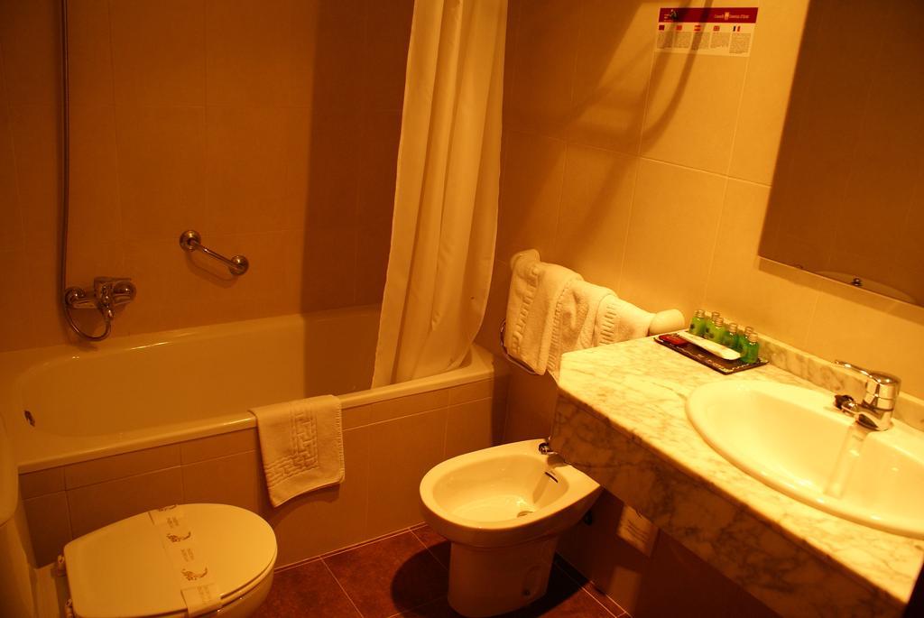 Hotel Edelweiss Arties Camera foto